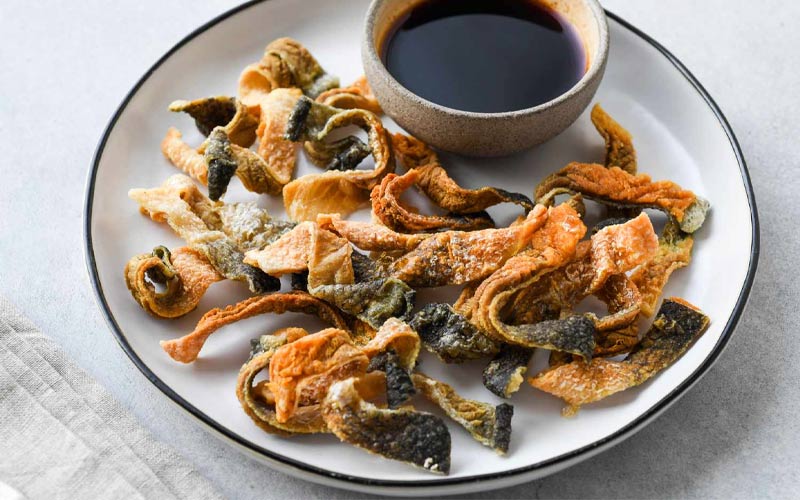 Da cá hồi chiên giòn