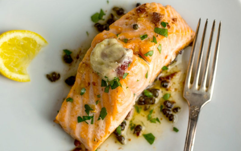 Cách làm cá hồi nướng phô mai bơ tỏi Cách làm cá hồi nướng phô mai bơ tỏi