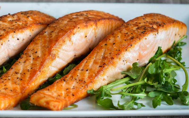 Phi lê cá hồi áp chảo Phi lê cá hồi áp chảo