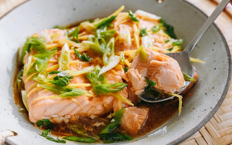 Phi lê cá hồi hấp xì dầu Phi lê cá hồi hấp xì dầu