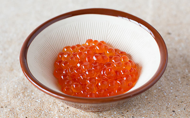 Cách làm trứng cá hồi muối với chanh