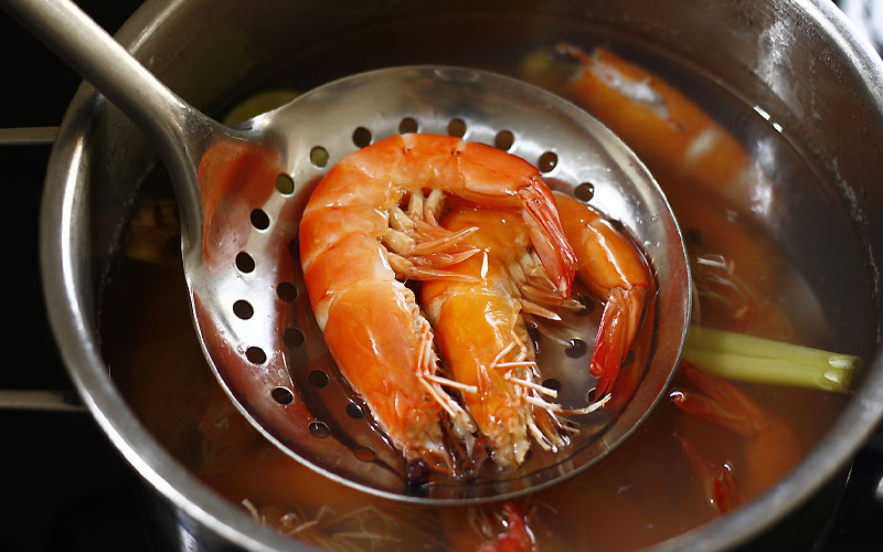 Luộc tôm