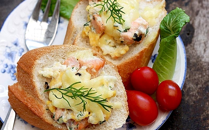 bánh mì cá hồi nướng phô mai